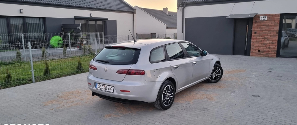 Alfa Romeo 159 cena 16999 przebieg: 91885, rok produkcji 2006 z Dobczyce małe 704
